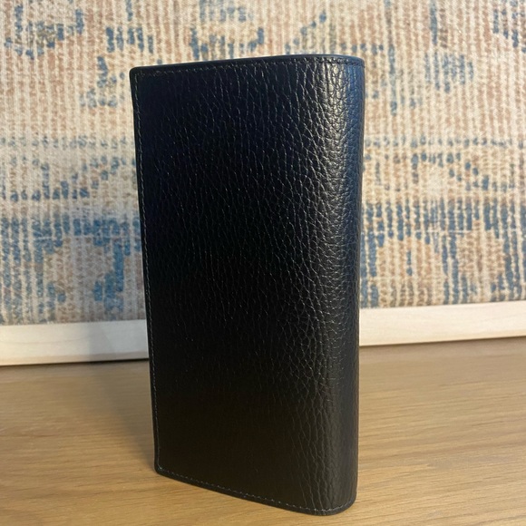 Black Gucci Long Wallet With Green Interior - Picture 3 of 6